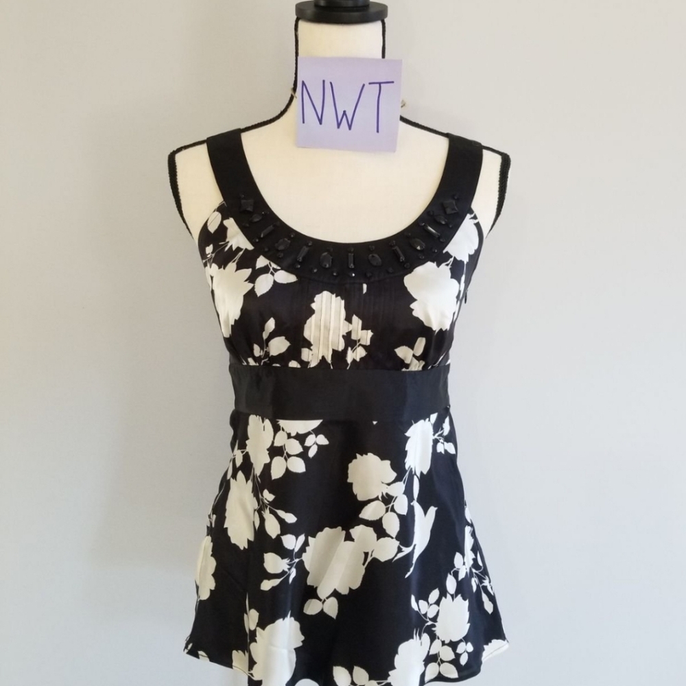 NWzt, Ladies White & Black Top
